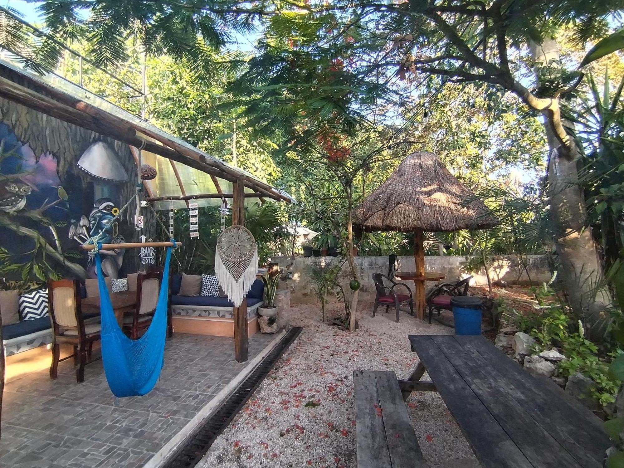 Hostel Casa Xtakay วัลลาโดลิด ภายนอก รูปภาพ