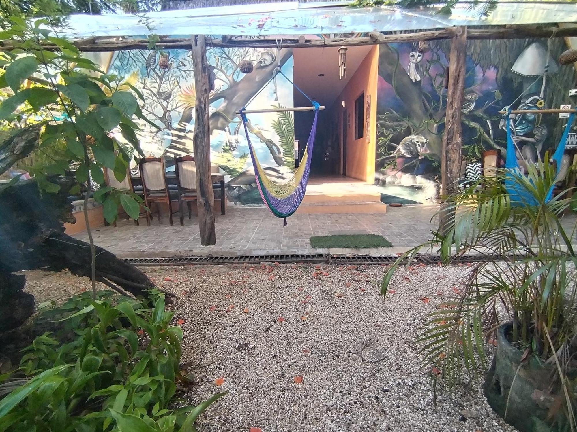 Hostel Casa Xtakay วัลลาโดลิด ภายนอก รูปภาพ